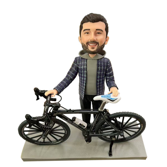 Transform Cherished Photos into Custom Bobblehead Figurines | Helgee