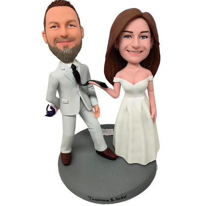 Wedding Bobblehead customized, Custom head on pre-made body