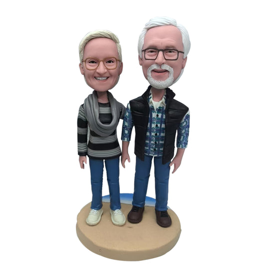 Custom Bobblehead Couple – The Perfect Custom Anniversary Gifts for Parents by Helgee