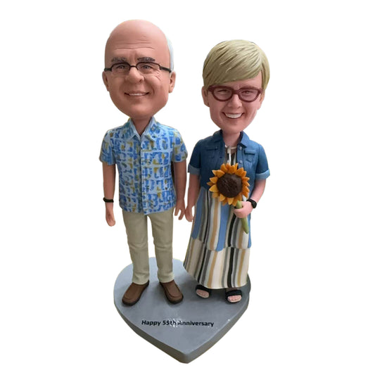 Custom Bobblehead for Couple – The Perfect Custom Anniversary Gifts for Parents from Daughter | Helgee
