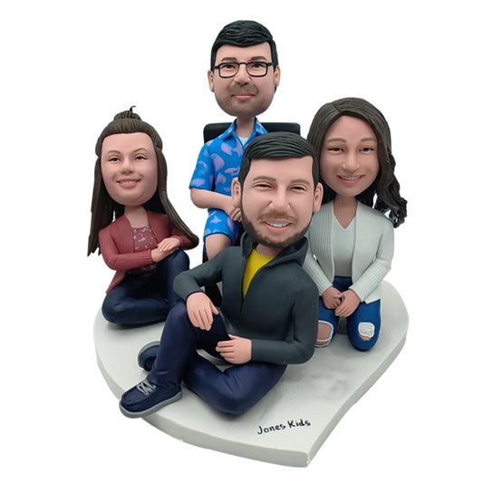 Custom Bobblehead of Child & Custom Bobblehead for Family – Capture Precious Moments with Helgee!