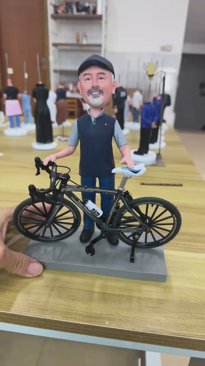 Custom Bobbleheads Figures Personalized - Biker & Mountain Bike Bobblehead | Helgee